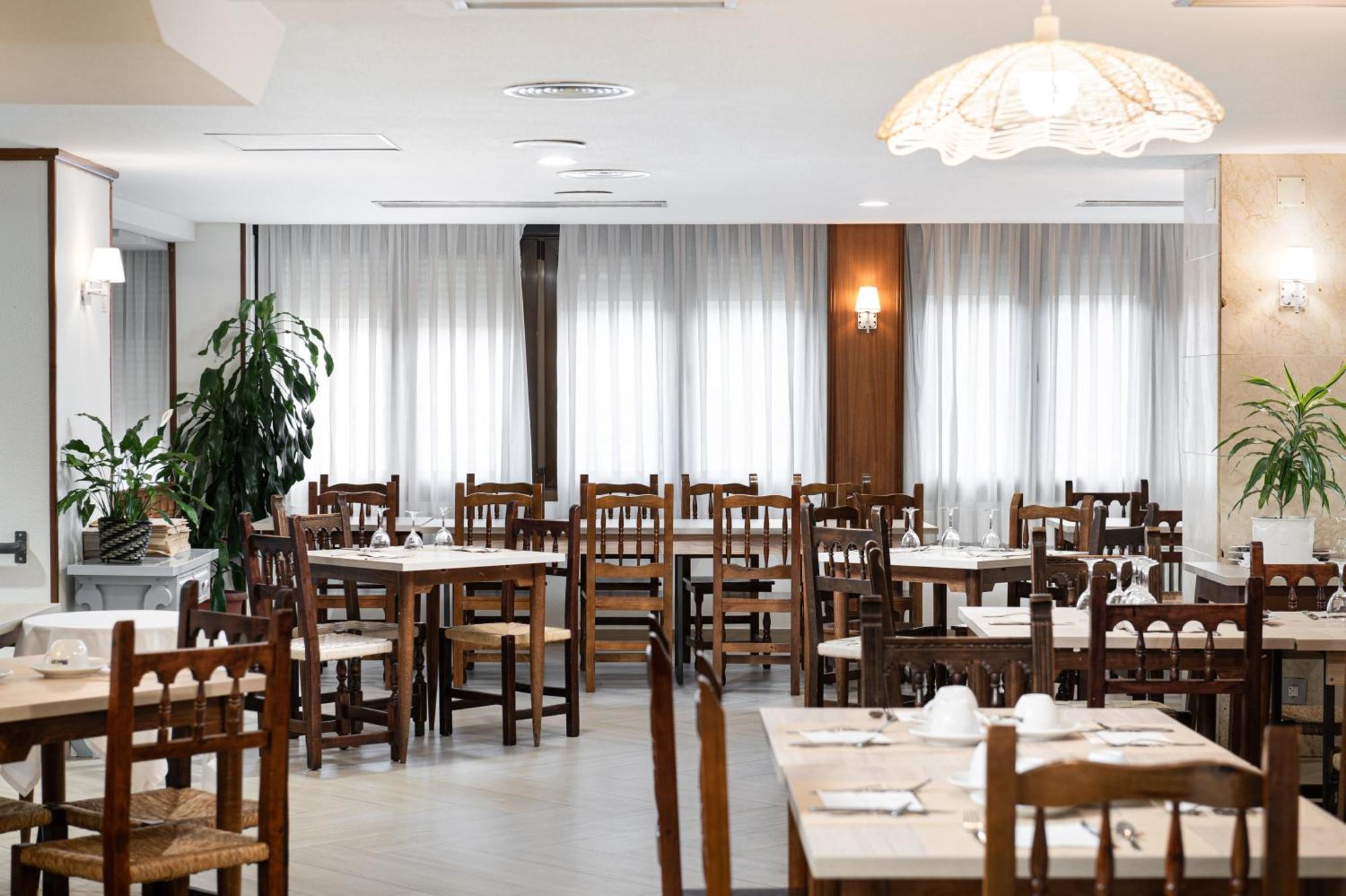 Hotel Mi Casa Сабиньяниго Экстерьер фото